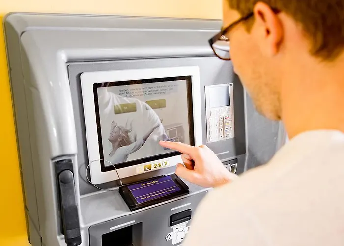 デザイン スリーピー コロン 3* ケルン